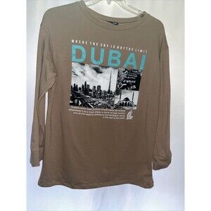 XL Fashionnova brown graphic t-shirt  trips to Dubal long sleeve crew neck